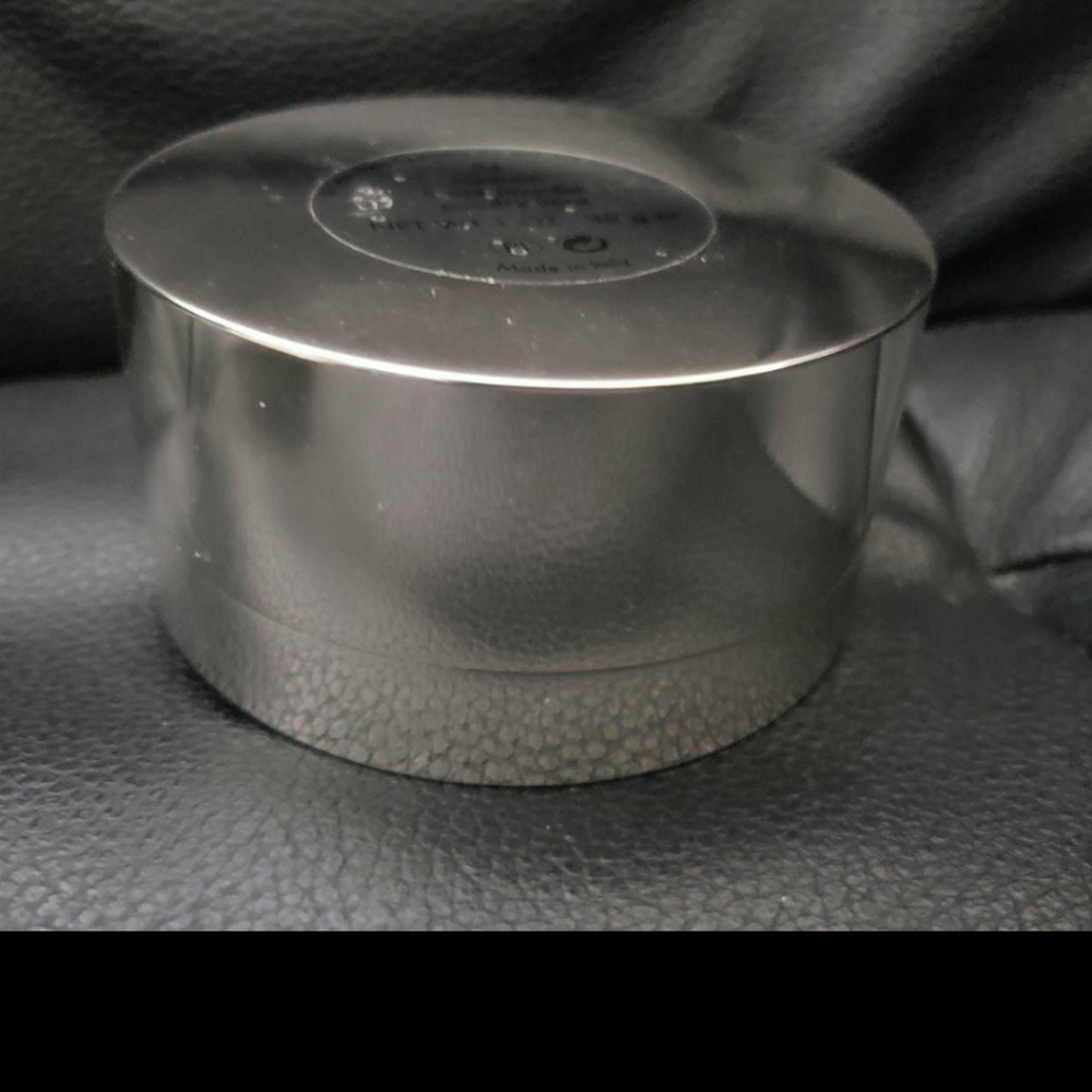 Calvin Klein Loose Powder - Picture 2 of 5